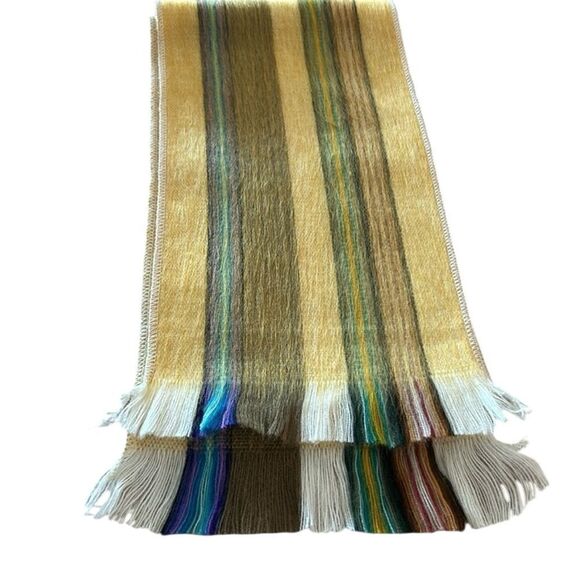 Beautiful alpaca scarf from Ecuador so soft and warm! - Picture 3 of 10